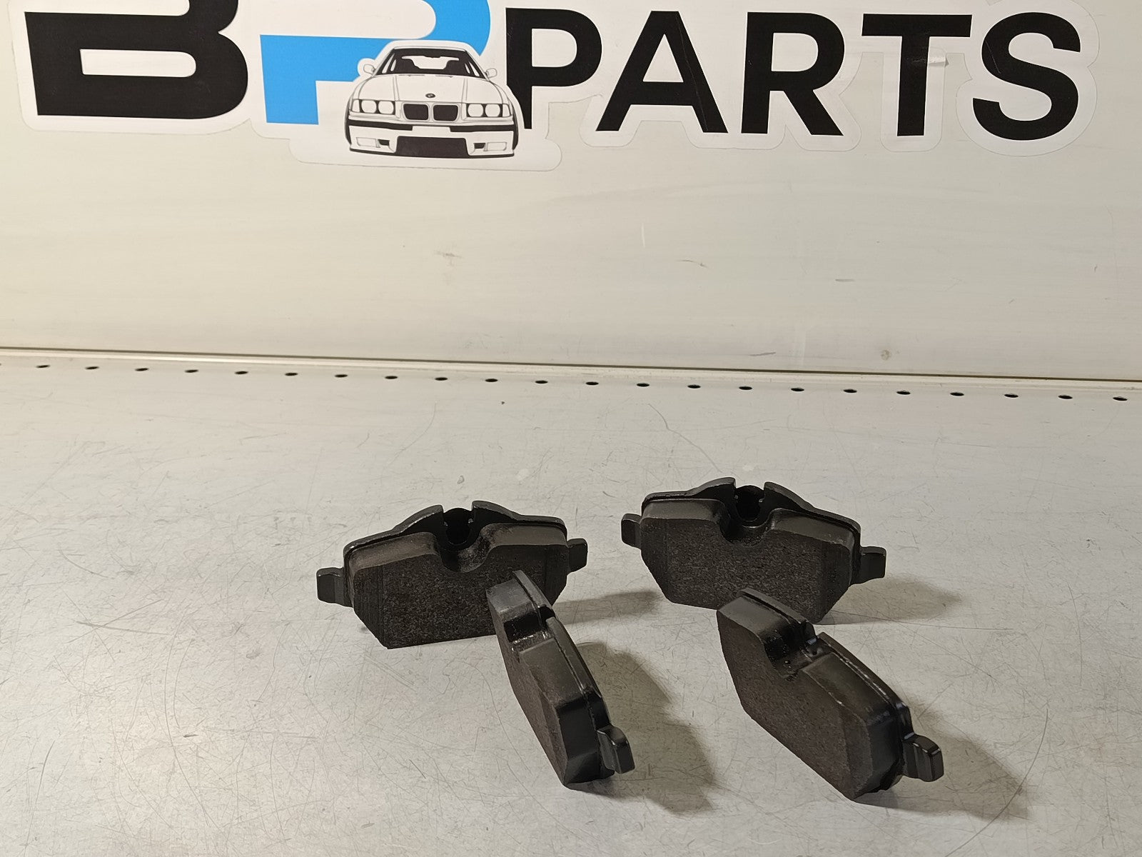bmw e87 118d rear brake pads 34216788183 1132.00 REMSA