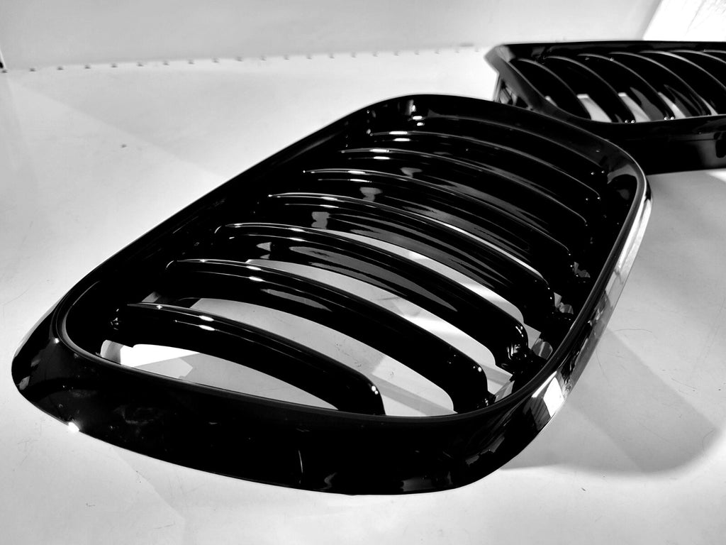 BMW X5 E53 front grille left,right, pre face-lift, gloss black 2000-2003,not OEM
