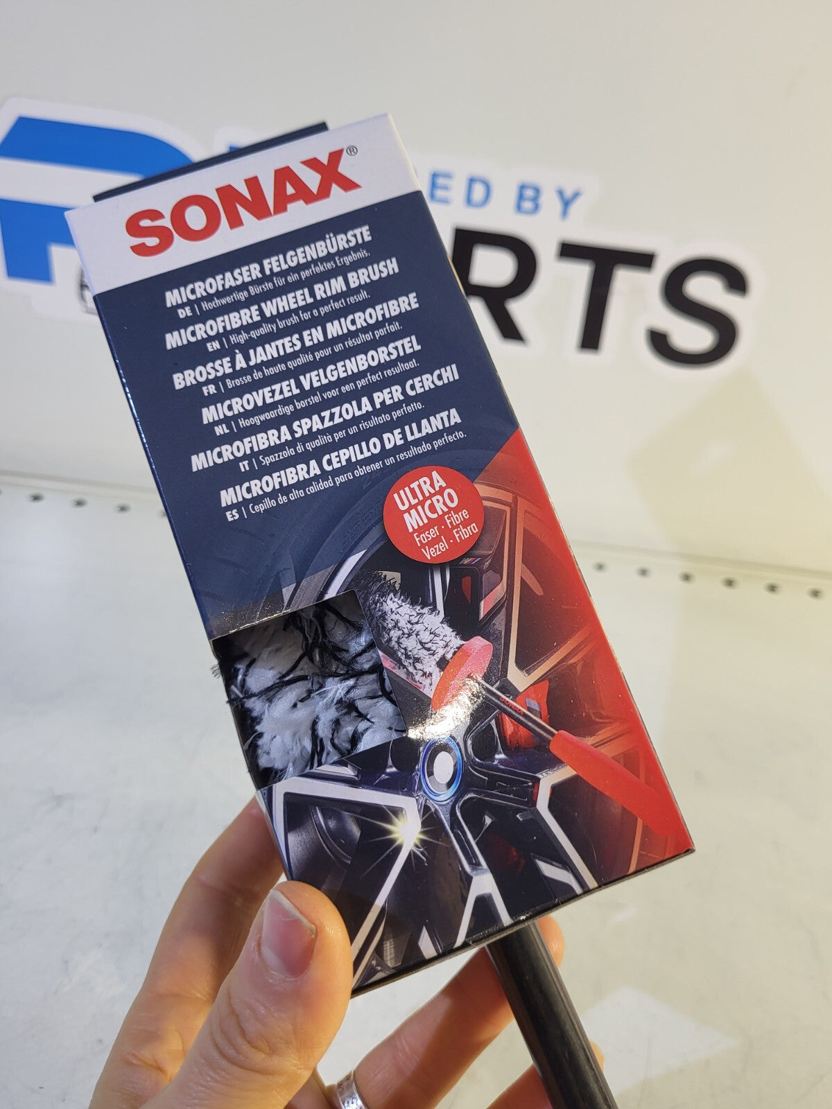 SONAX Microfibre Wheel Rim Brush 04179410