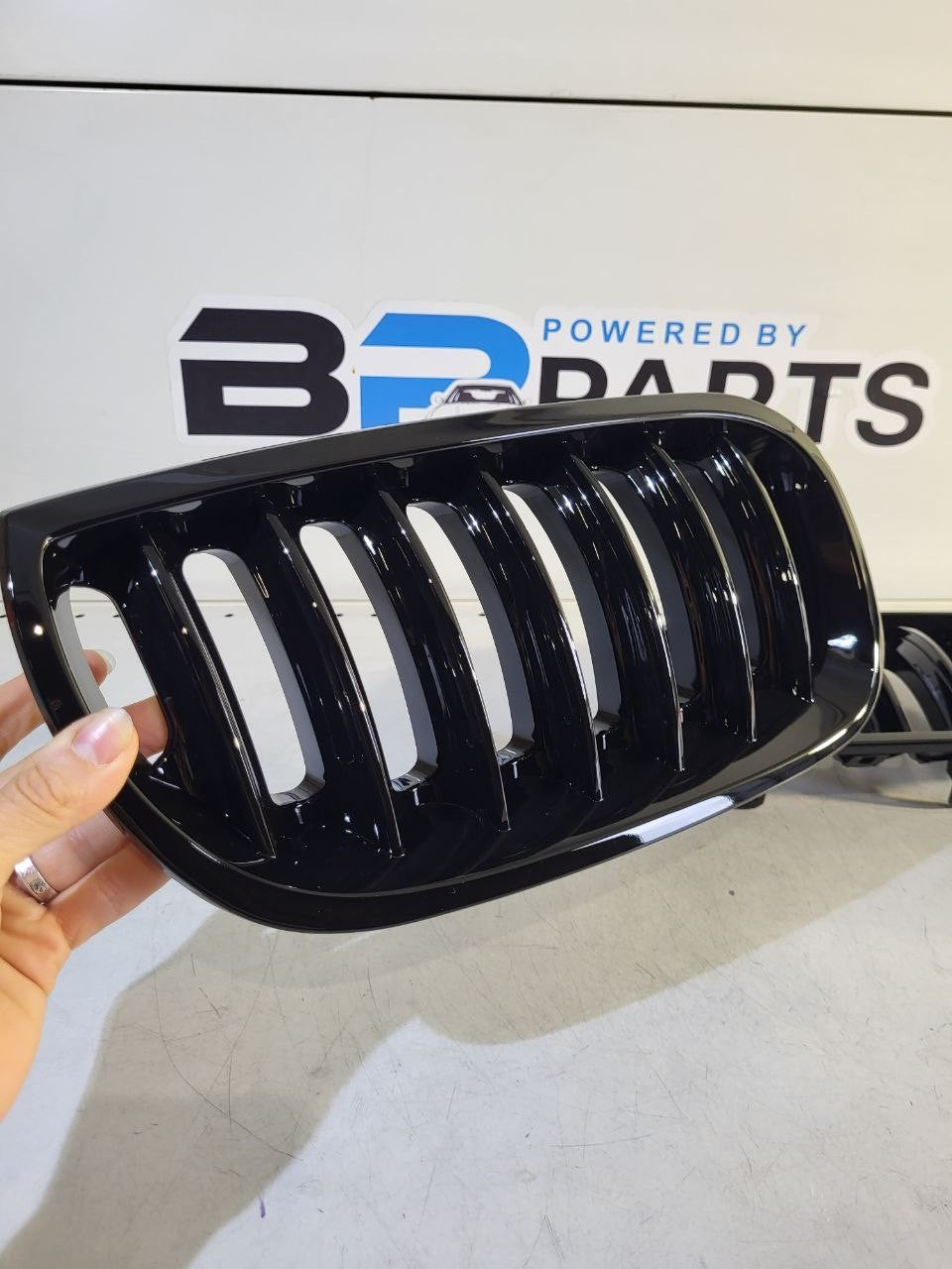 BMW X3 E83 Kidney Set High Gloss Black NKX3SHG 51133402909 51133402910