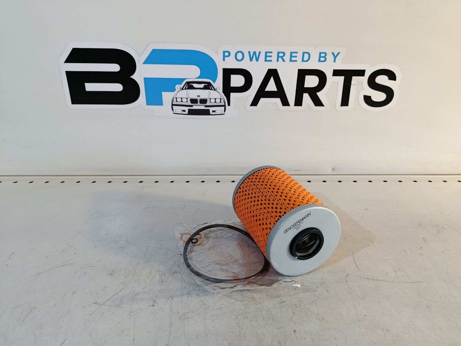 BMW E36 E34 for M50 engines oil-filter element DENCKERMANN A210071 11421730389