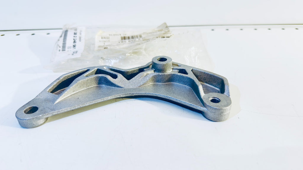 BMW E46 E38 E39 E53 Holder 11282248561