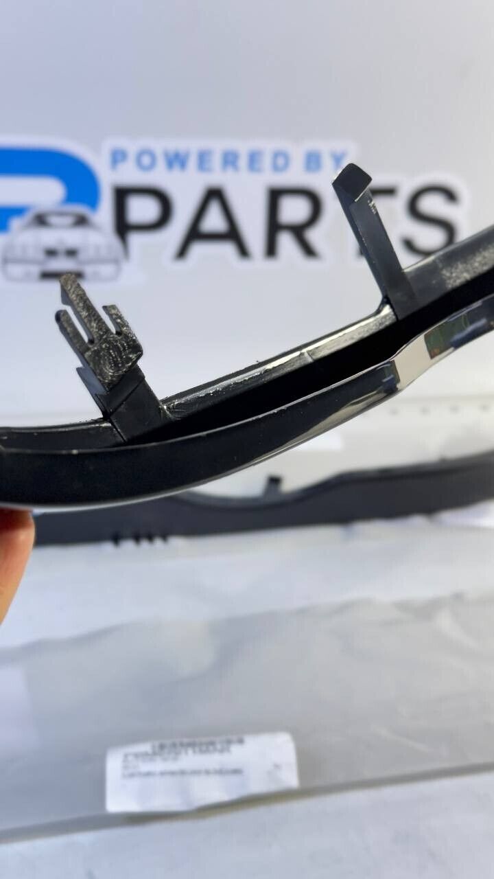 BMW E46 Pre-Facelift Headlight Trim Set Left+Right 51138208486 51138208485