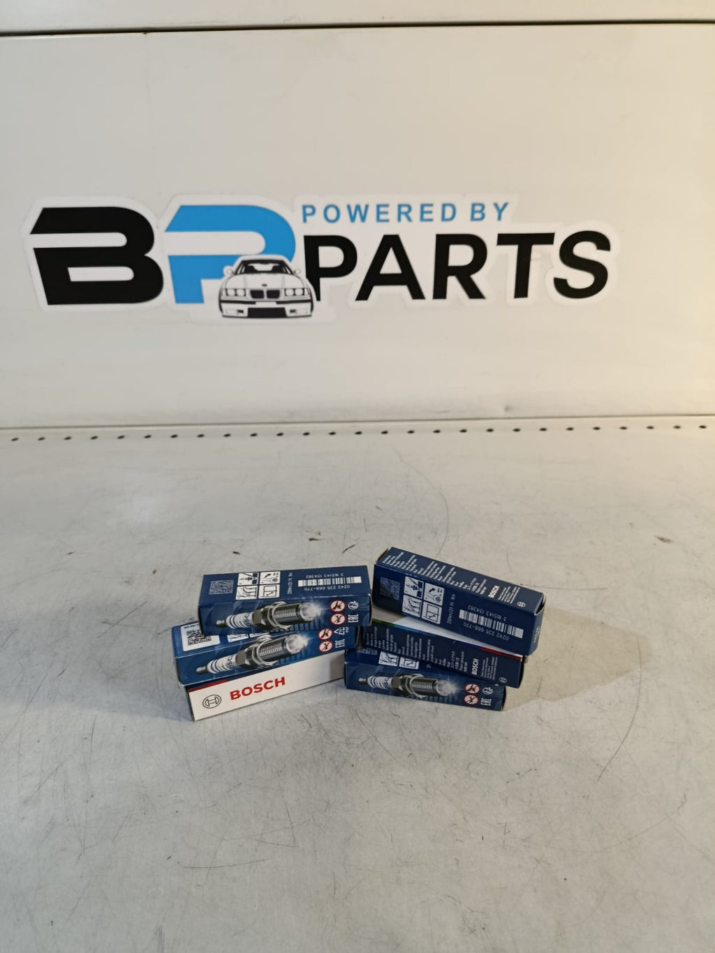 BMW E36 E39 E46 Spark plug Bosch 0242235668 1 psc ( oem 12129064619 )