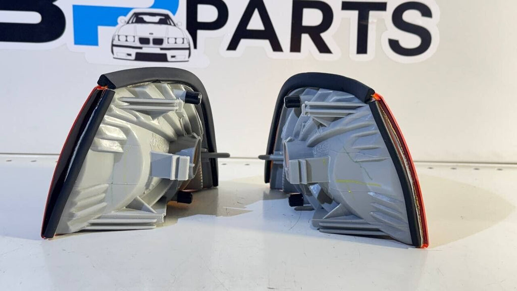 BMW E36 Right/ Left turn indicator 63138353278 63138353279