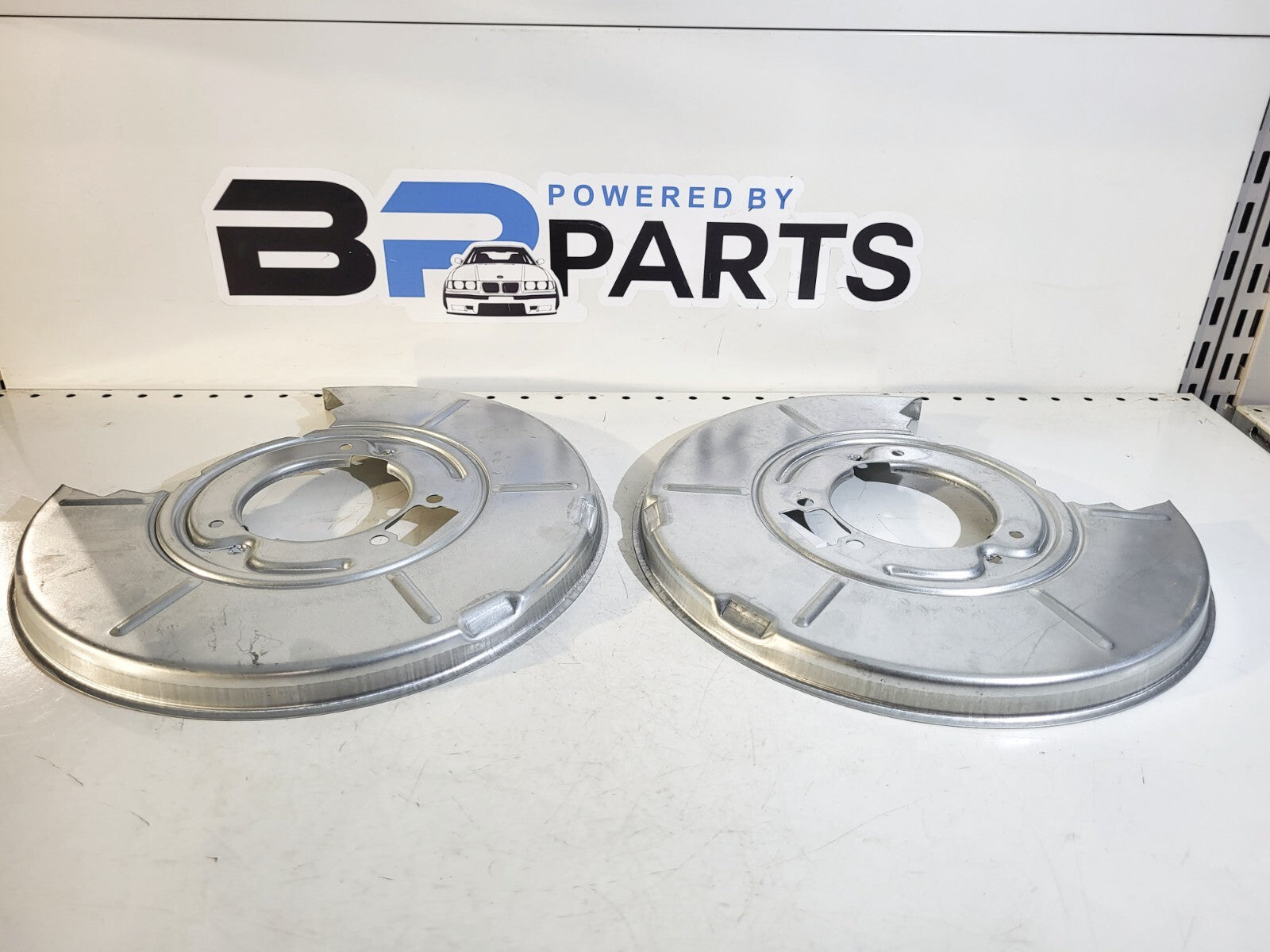 BMW E36 E46 E85 E86 Z1 Left & Right Brake Dust Shields 34211158991, 34211158992