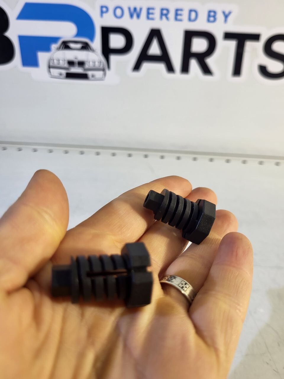 BMW Headlamp Adjusting Screw 63121387026 1PC