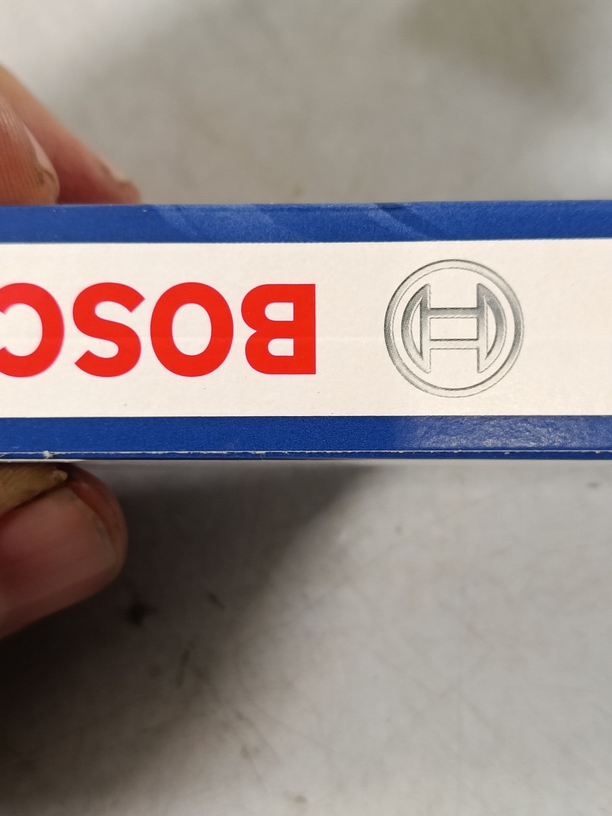 BMW Glow plug 12237786869 BOSCH 0 250 402 002 1pc