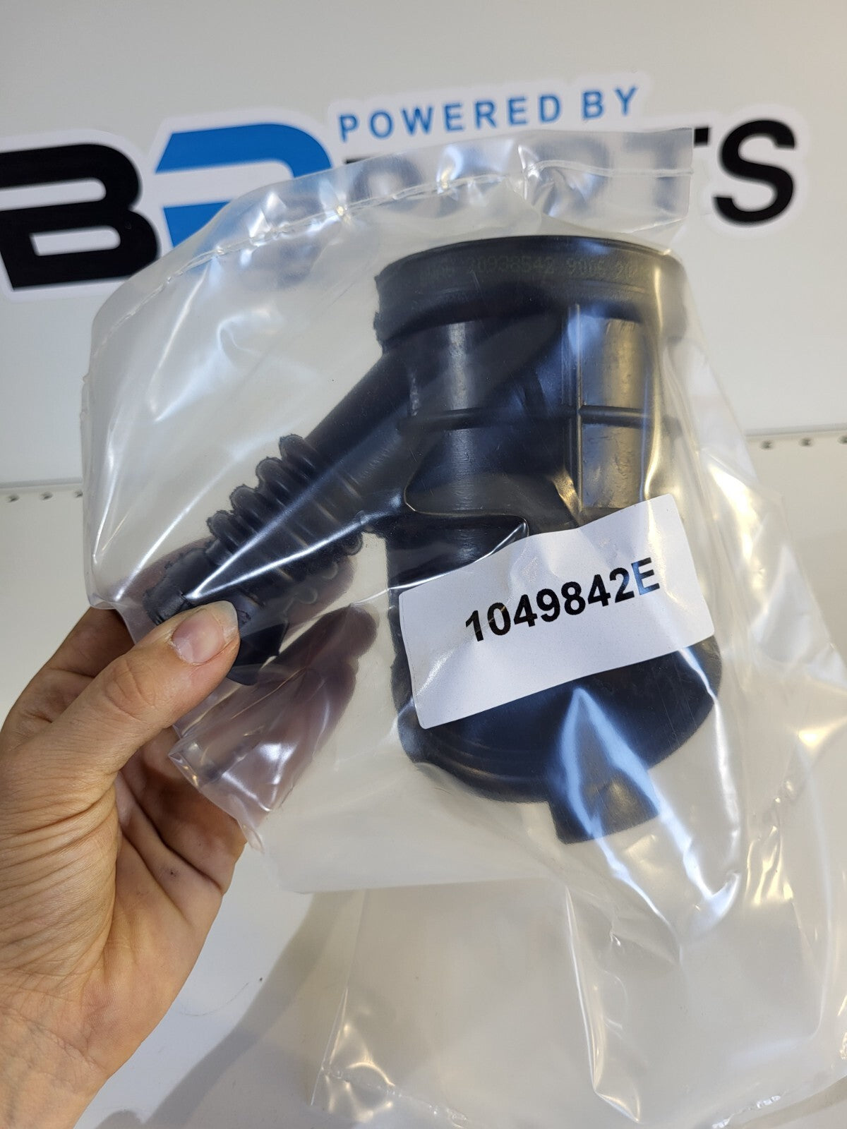 BMW E46, E39, E38, E36 Tube Elbow 13541435627