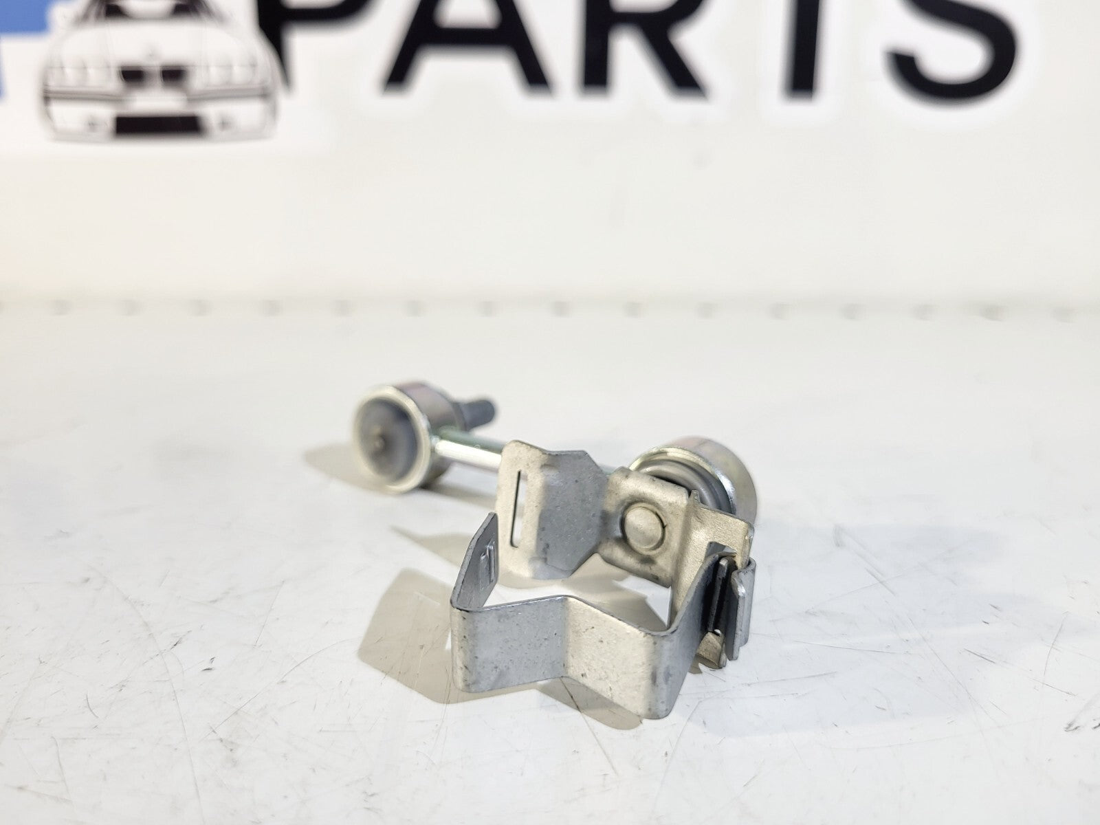BMW E39 Front angle joint 31121092883