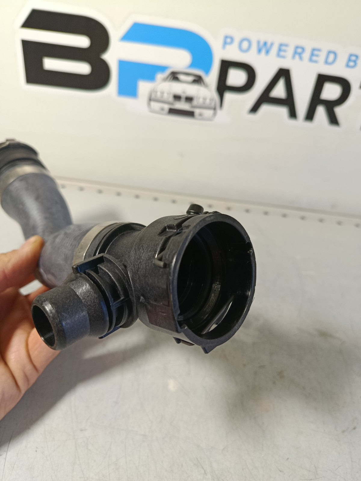 BMW e92 325i Hose from engine to radiator, top 17127531579 GATES 05-2783