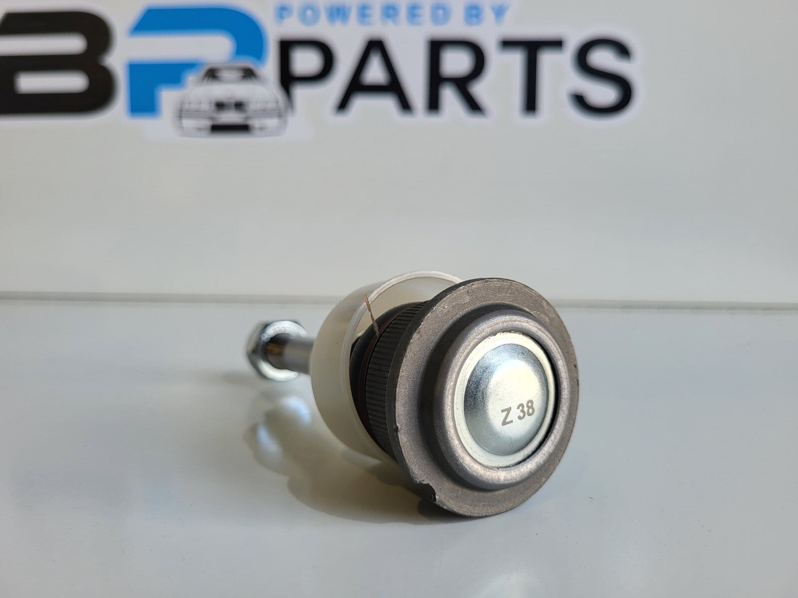 E36 middle ball joint for left and right wishbone 1PC 31126758513, 31126758514