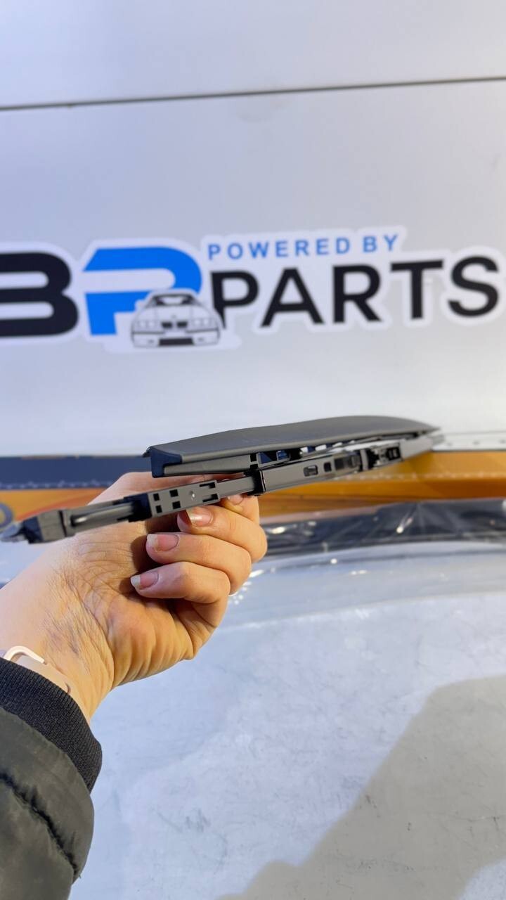 BMW E65 Set Of Wiper Blades (DENCKERMANN) VD10110 61610442837