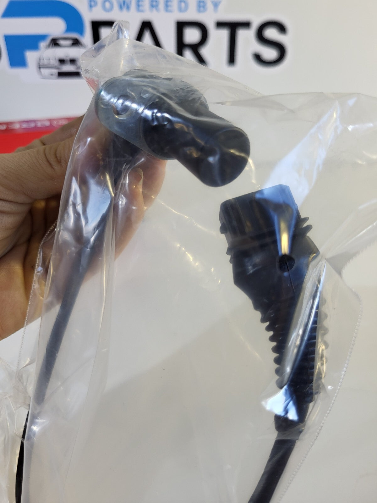 BMW Camshaft Position Sensor 12141703221