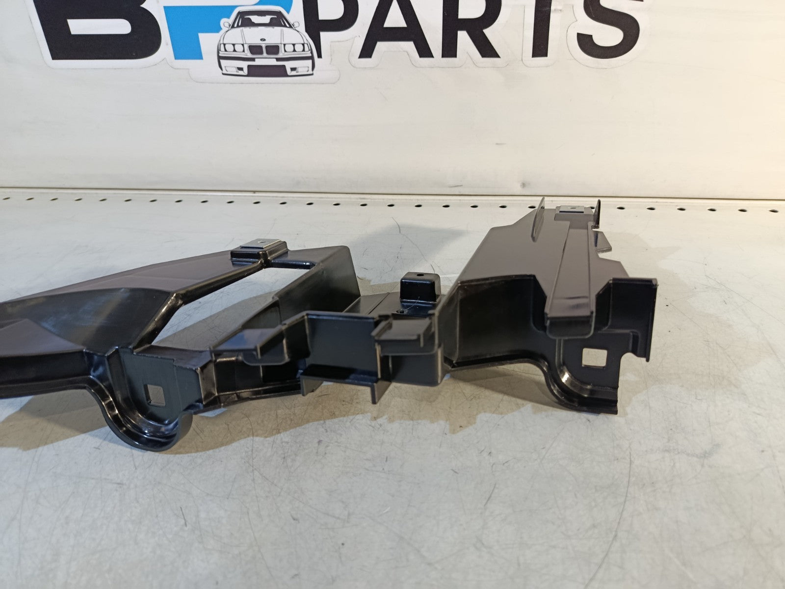 BMW X5 E53 Bracket Headlight Left (TYC) 63128386709