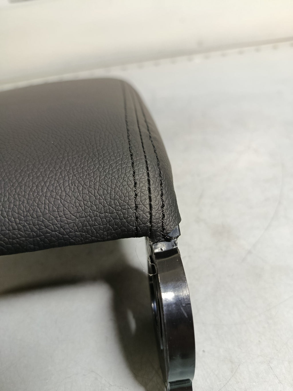 BMW E46 Armrest Upper Leather imination 51168238229
