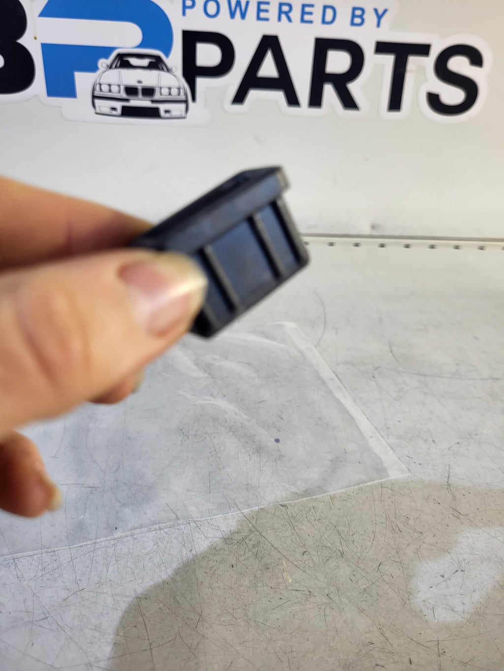 BMW Rubber Mounting 1PC 17111712911