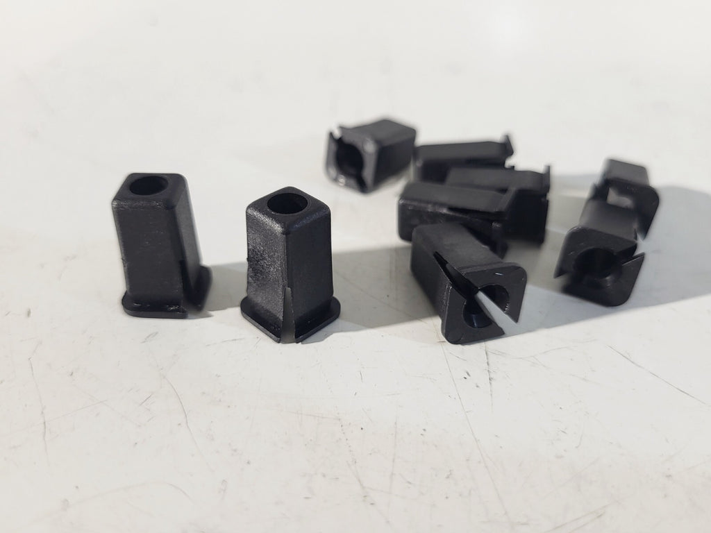 1PSC BMW E81 E88 E87 E82 E30 E36 E46 E90 E91 E92 E93 Expanding nut 64121379221