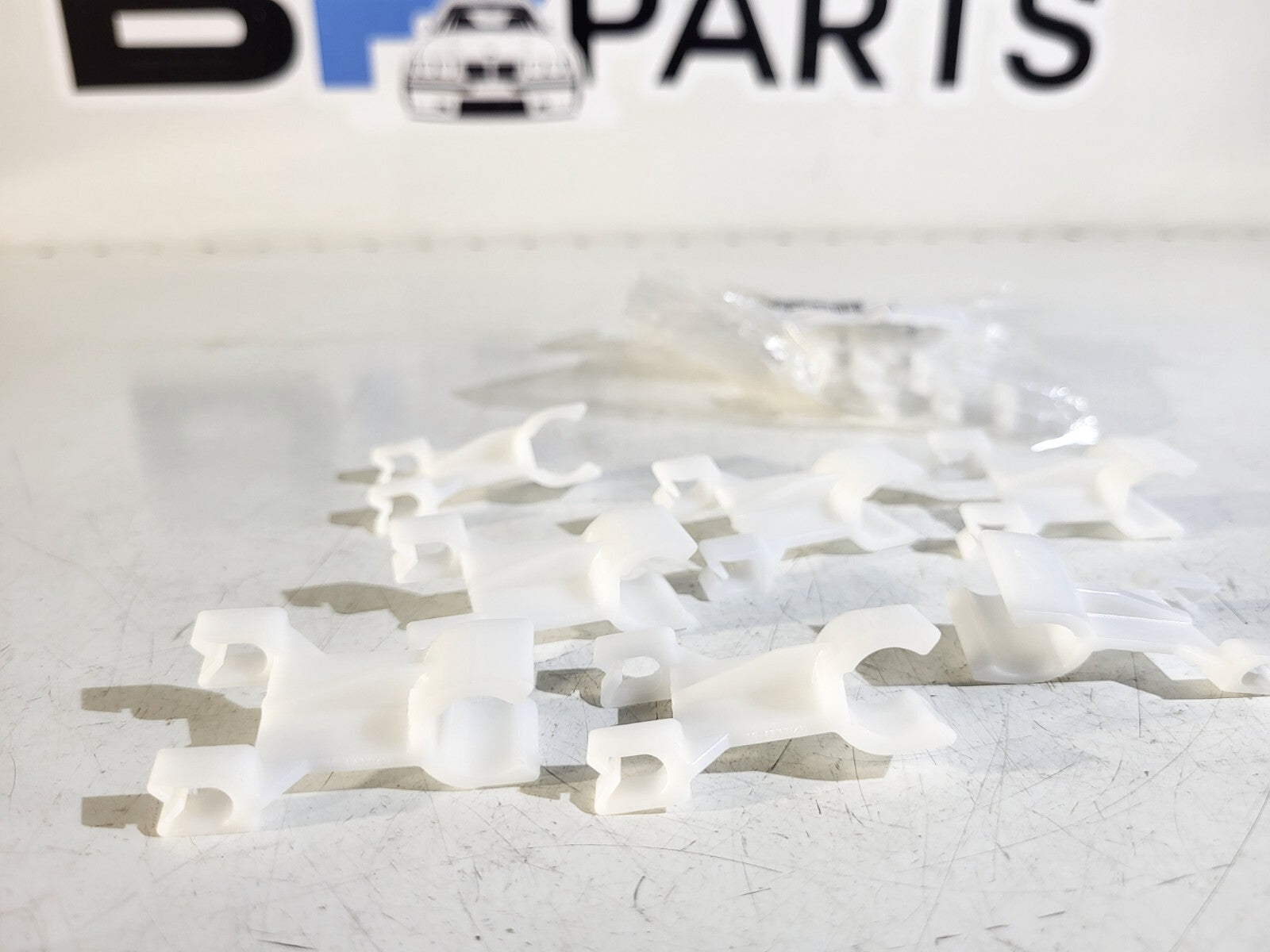 BMW Clip for brake pad wear sensor 34356779356 1pc