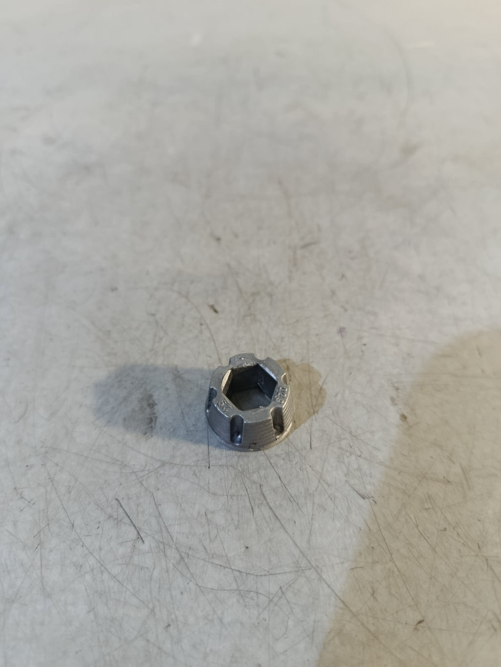 1x BMW E46 Wischerarm Klemmbuchse Buchse 61618226059