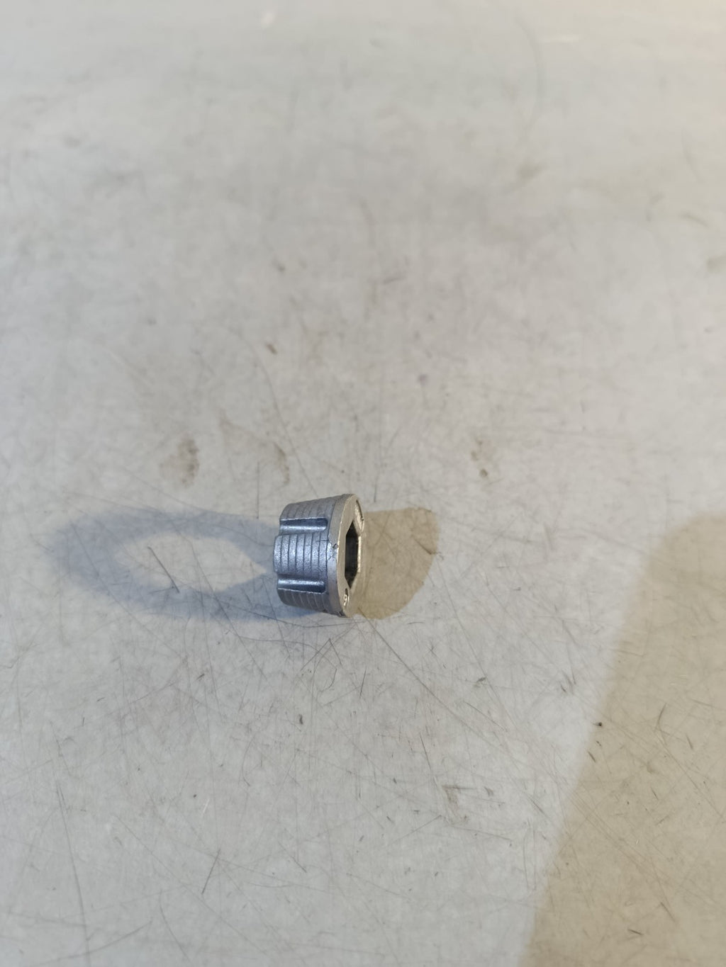 1x BMW E46 Wischerarm Klemmbuchse Buchse 61618226059