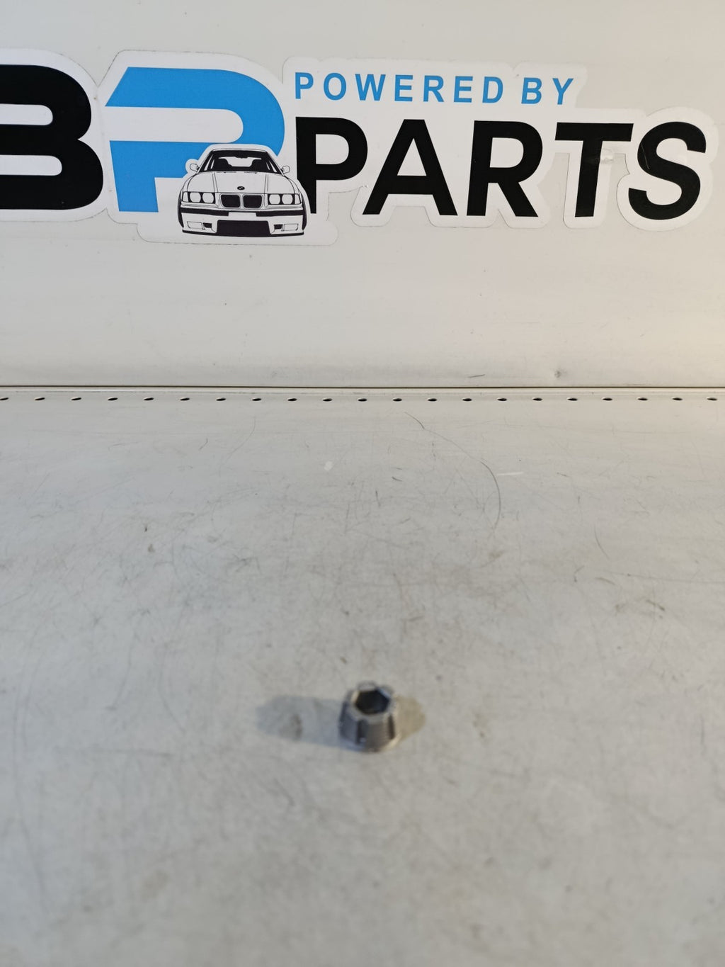 1x BMW E46 Wischerarm Klemmbuchse Buchse 61618226059