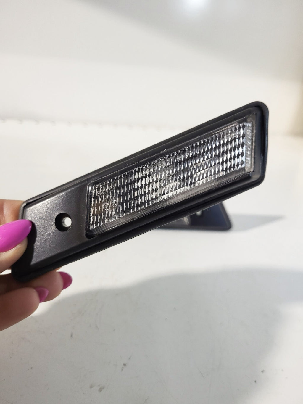 BMW E36  Addit. turn indicator lamp, left /right,  WHITE 82199404391 82199404392