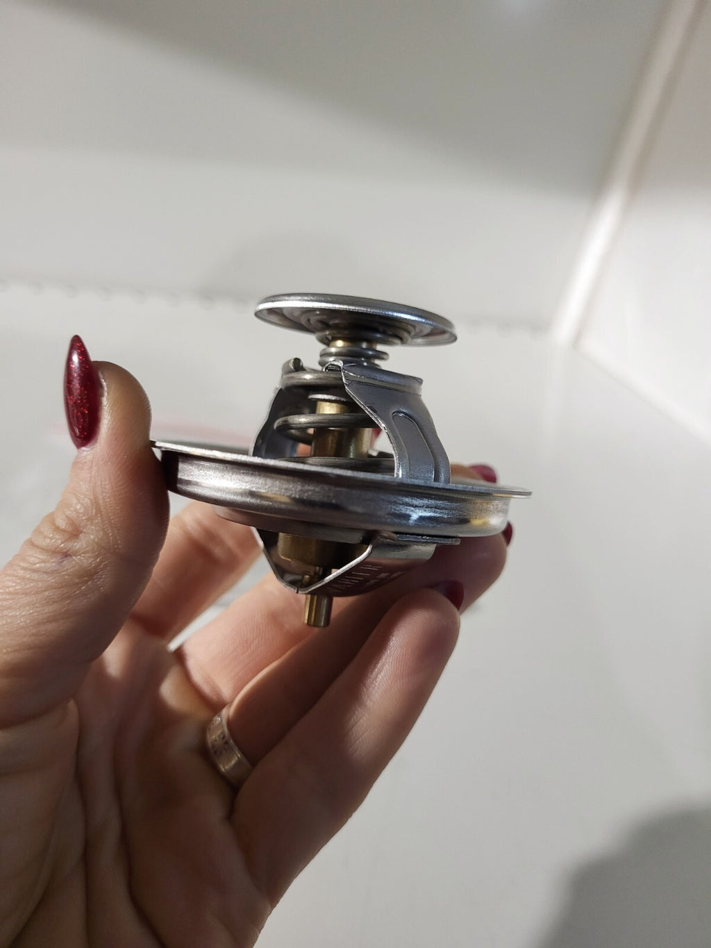 BMW E30 E36 E34 Thermostat 11537511580