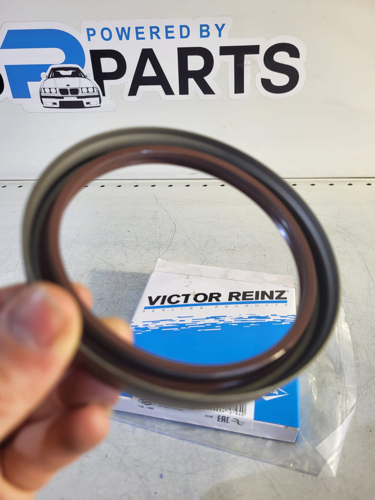 BMW E30 E36 E46 E39 Shaft seal (90X110X12) 11142249533 81-20745-40