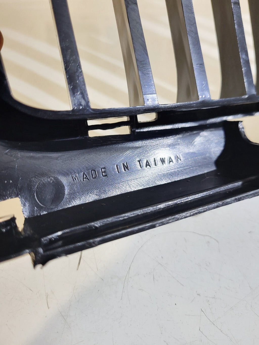 BMW E34 Grille center 51138148727