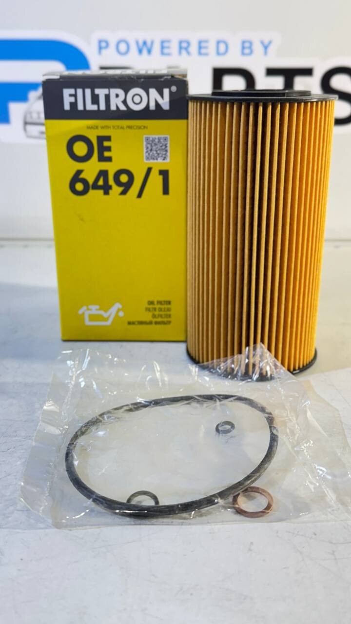 BMW E34, E36, E39, E38 Oil Filter (FILTRON) OE649/1 11422246131