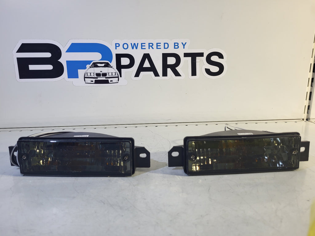 BMW E30 Front indicators clear black 63131381747 63131381748