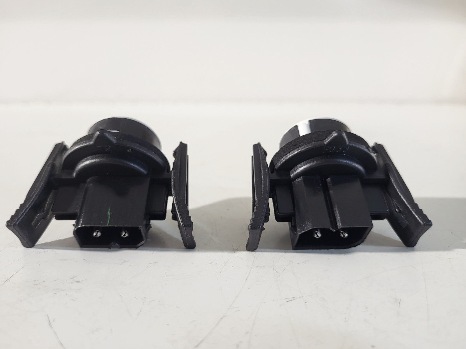 1Psc BMW E34 E36 E38 Bulb socket, turn indicator  82199405446 63131384032