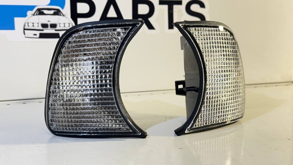 BMW E34  Left, right  turn indicator White 63131384033 63131384034