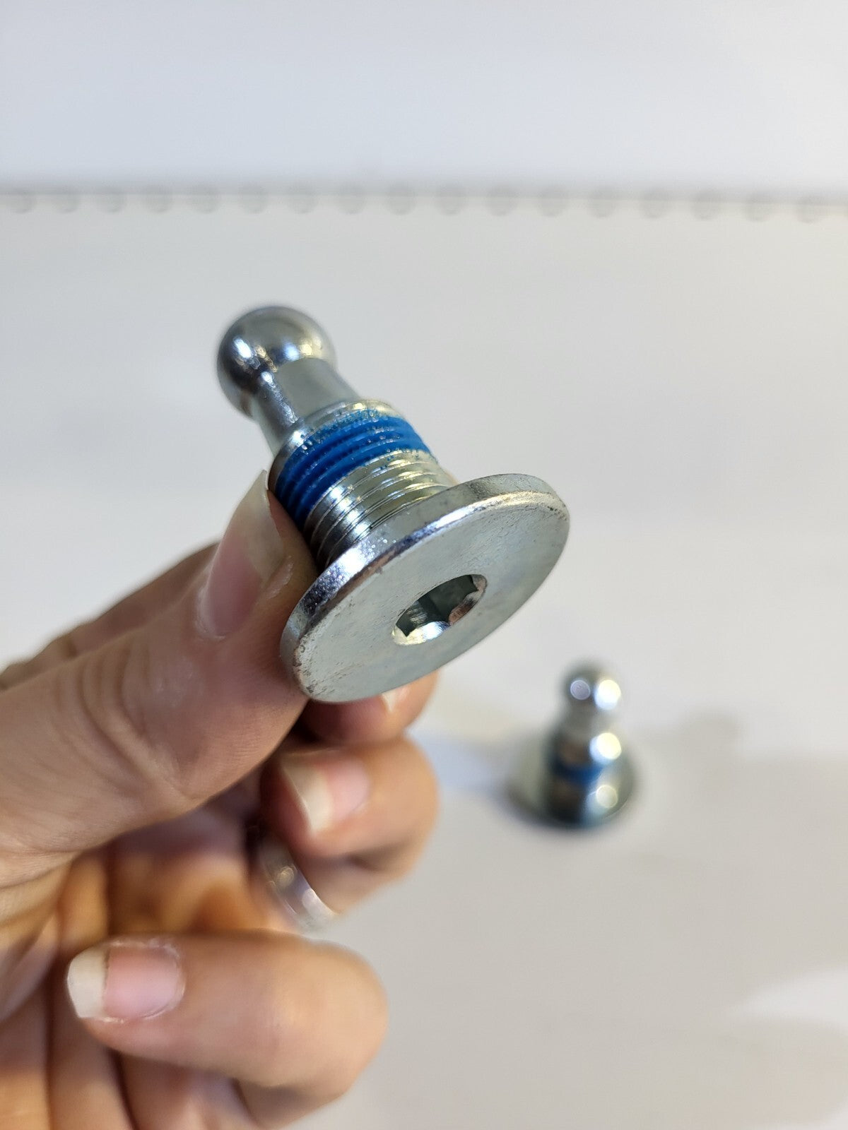 BMW Ball head bolt 41328199467 1PC