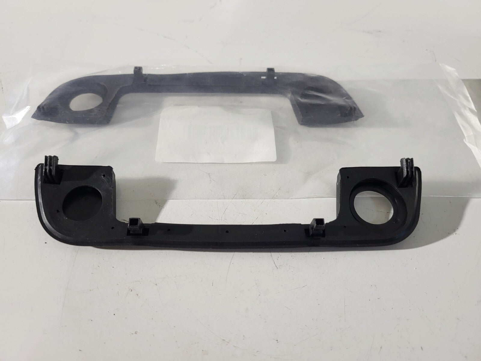 BMW E34 E36 Covering front left 51218122441  1psc