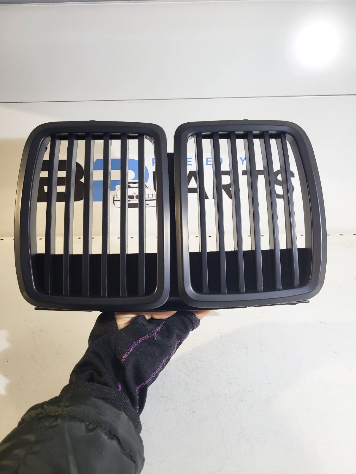 BMW E30 front grille left, right, matte black 51131884350 not OEM