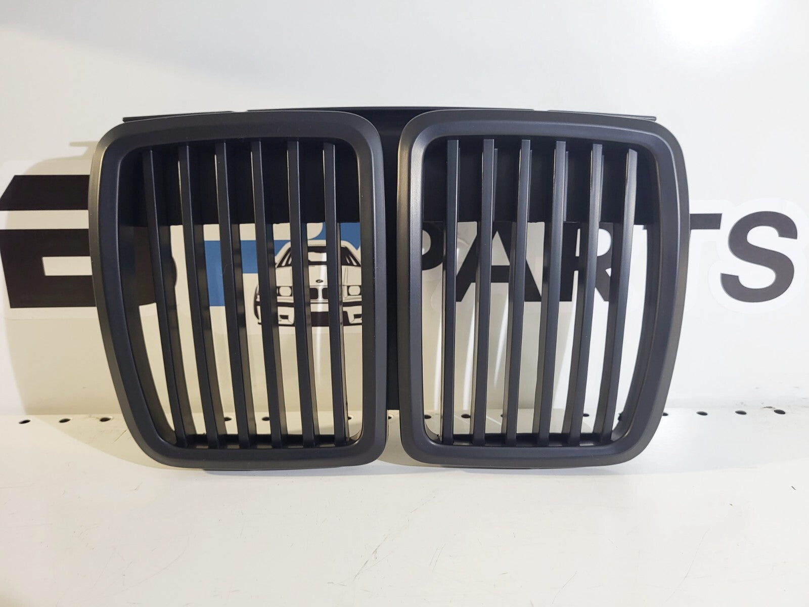 BMW E30 front grille left, right, matte black 51131884350 not OEM