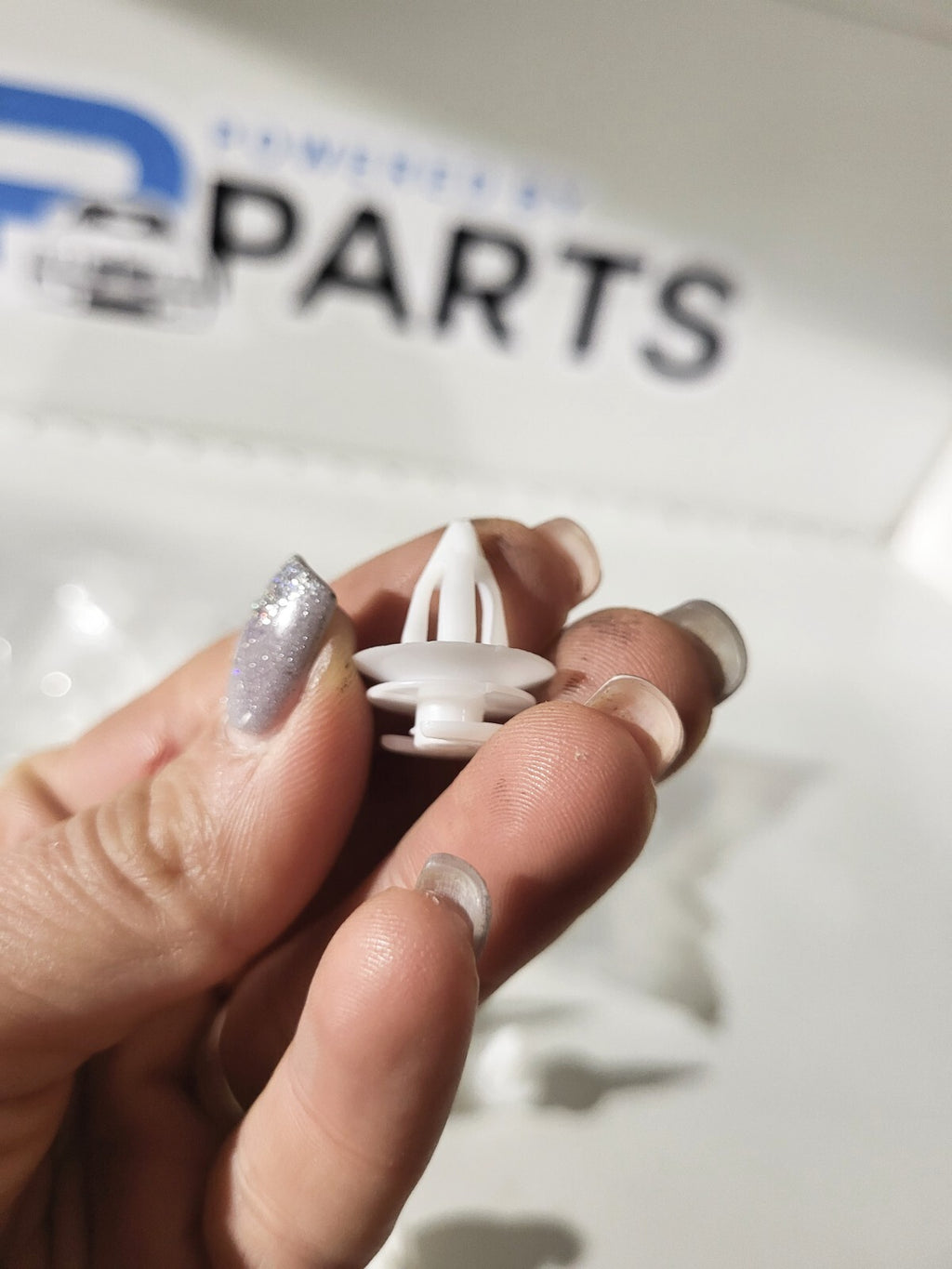 1Psc BMW E36 E46 E34 E39 E38 E53 E70 E71 Clip Natur 51411973500