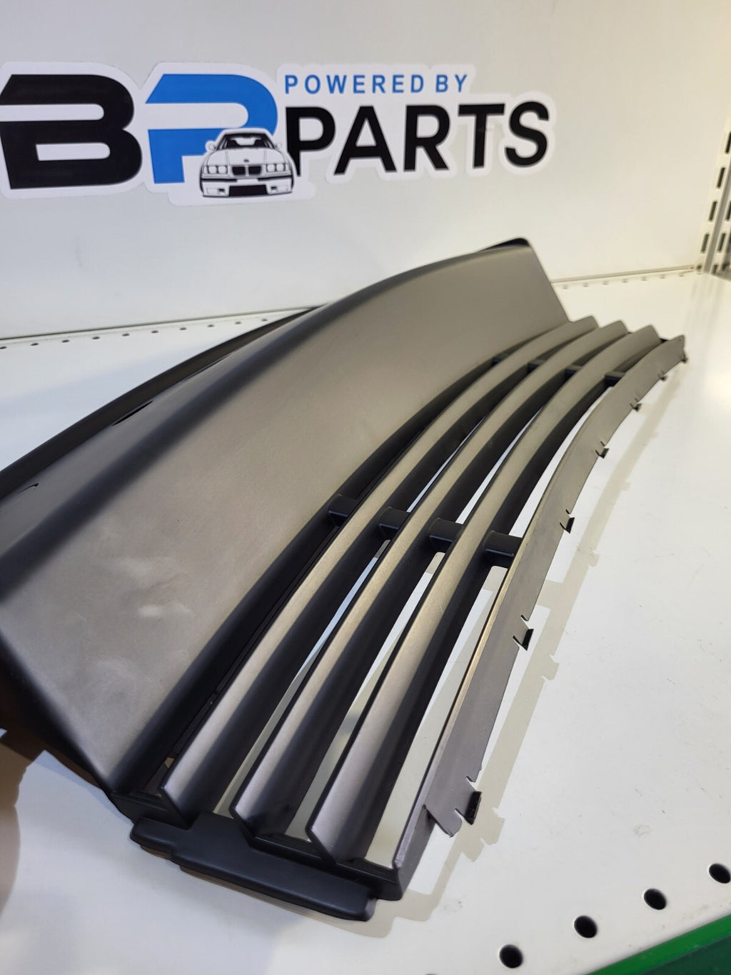 BMW E34 Grid 51111934337