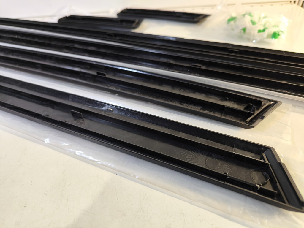 BMW E36 (Sedan,Touring) Retrofit Kit, M Moldings 82119403144