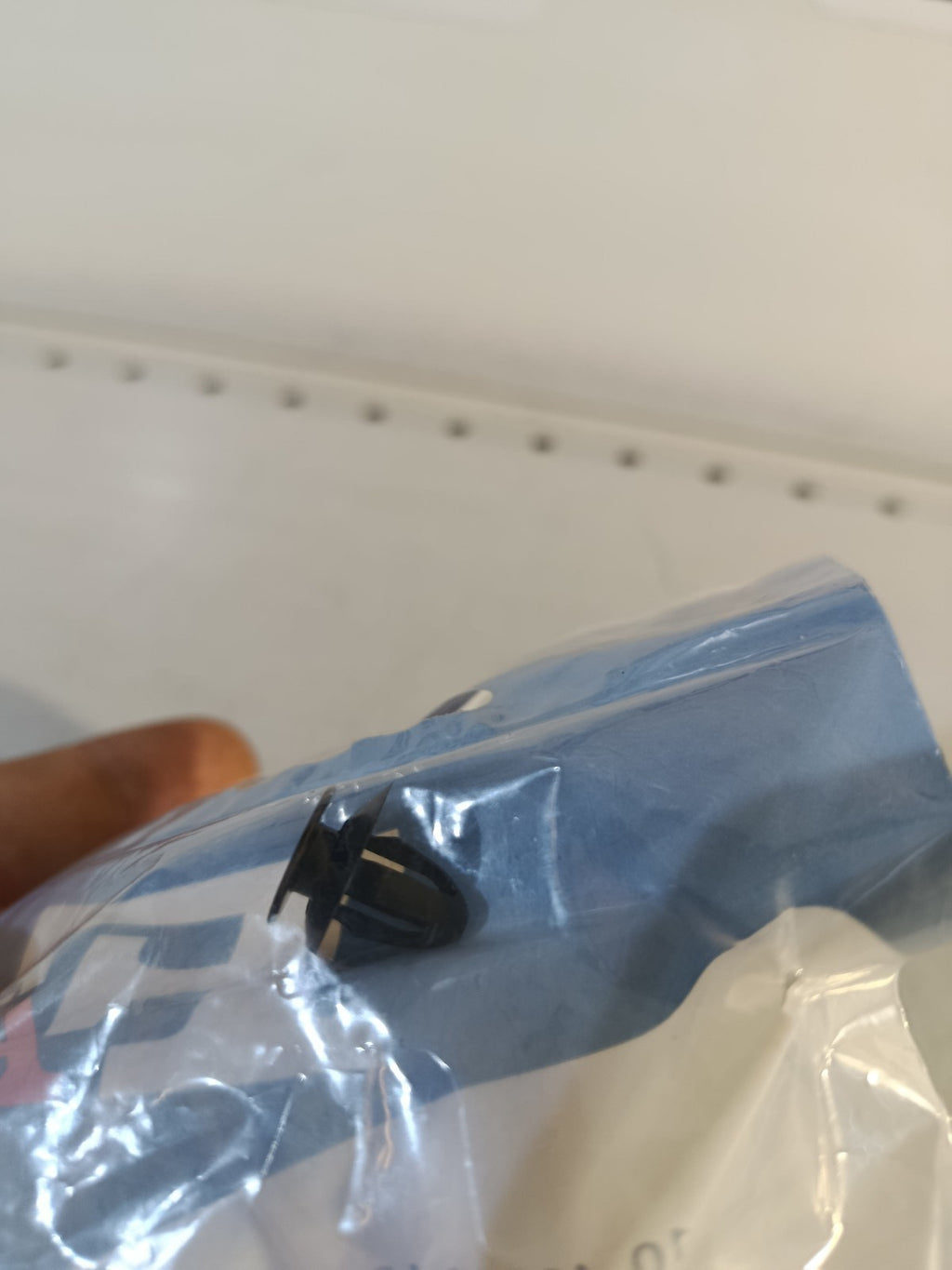 1Psc FA1 10-40089.10 BMW E36 E46 E34 E39 E38 E83 Clip black 51498123832