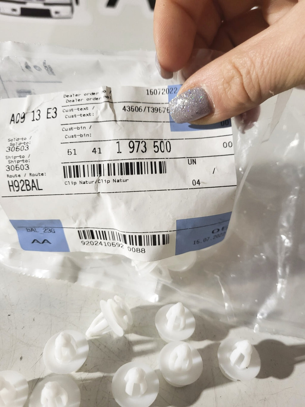 1Psc BMW E36 E46 E34 E39 E38 E53 E70 E71 Clip Natur 51411973500