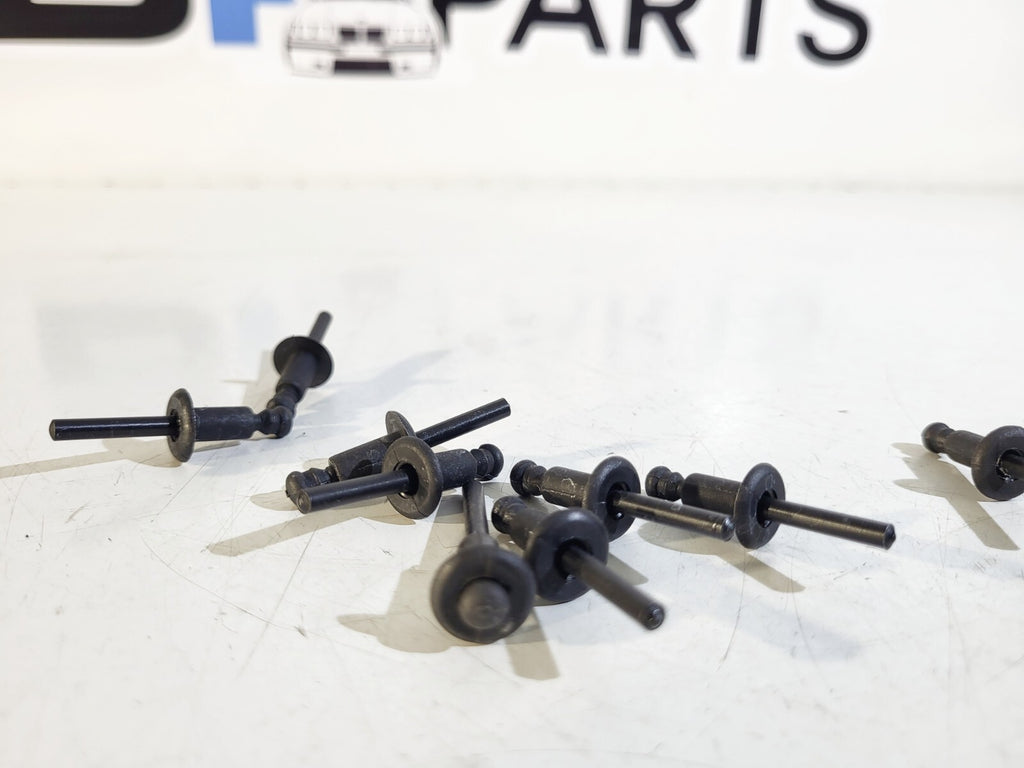 BMW E30 E46 E36 Rivet 1psc 51111942789
