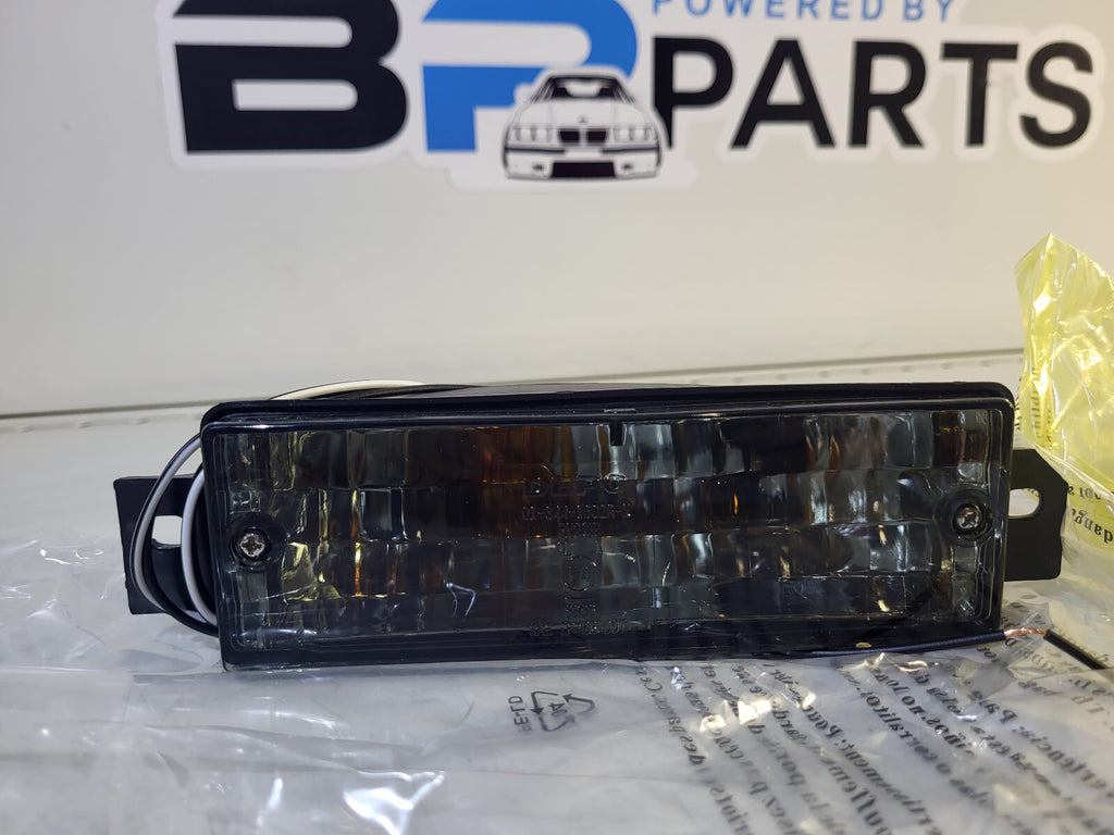 BMW E30 Front indicators clear black 63131381747 63131381748