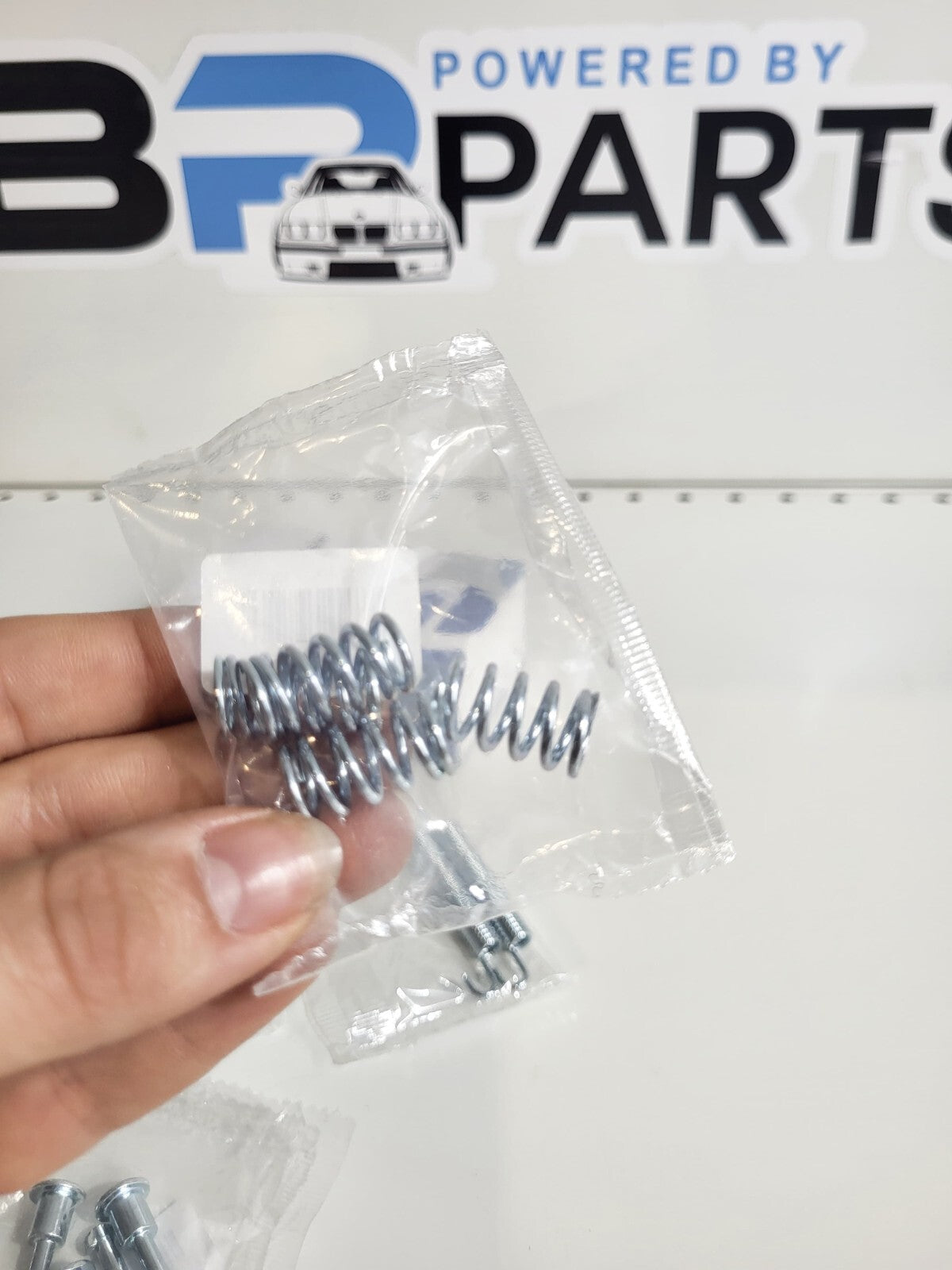 BMW E34 E36 E39 E28 E38 E32 Repair kit springs 34410304724