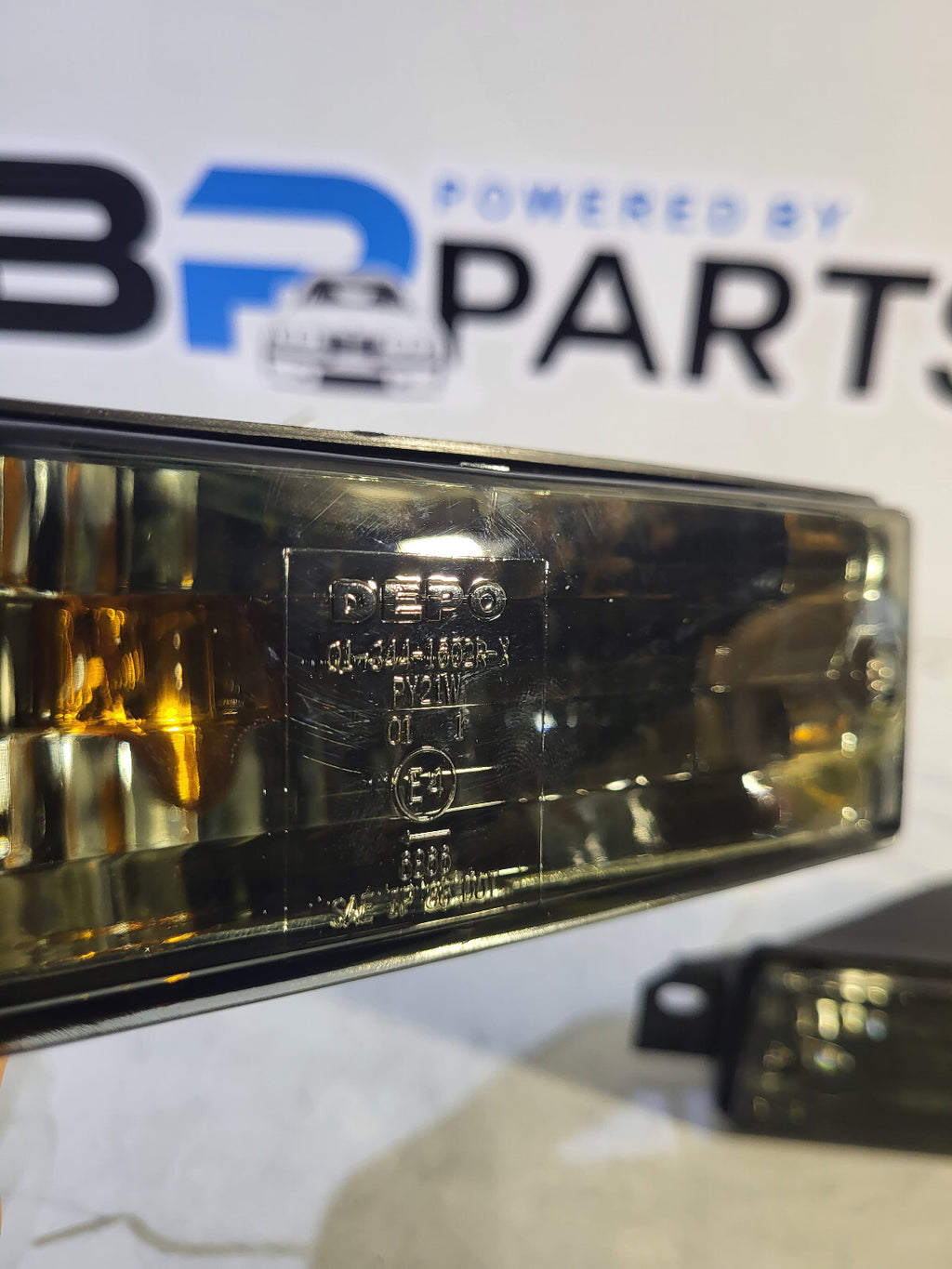 BMW E30 Front indicators clear black 63131381747 63131381748