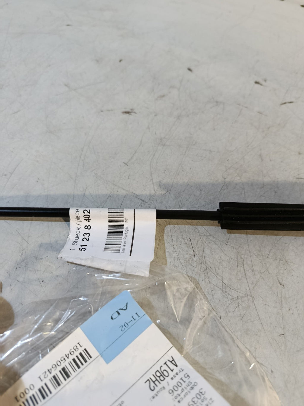 2000-2006 BMW X5 - HOOD Latch Release Cable 8402615 E53 SERIES Genuine Black OEM