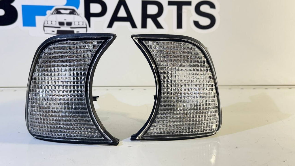 BMW E34  Left, right  turn indicator White 63131384033 63131384034
