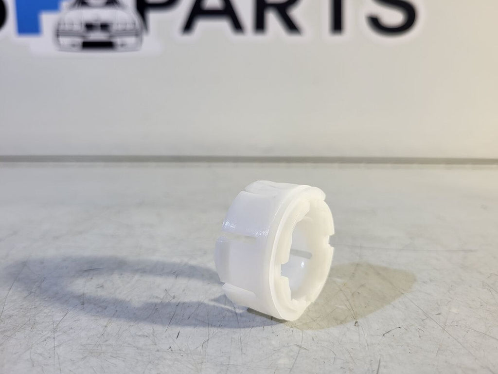 1Psc BMW E81 E87 E36 E46 E90 E39 E60 Bearing, shift lever 25111220600 DRM01257